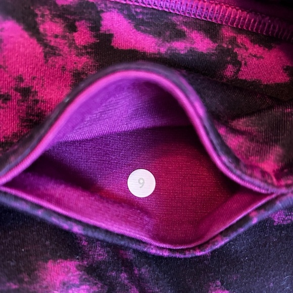 2 Pair Lululemon Leggings Sz 6 1- Speed Tight IV Striped 1-Wunder Under Tie Dye. - Picture 7 of 14